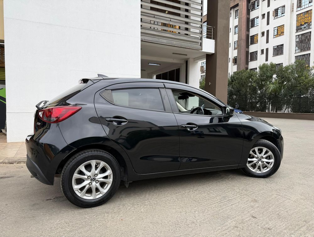 MAZDA DEMIO DIESEL - PRG Motors Ltd