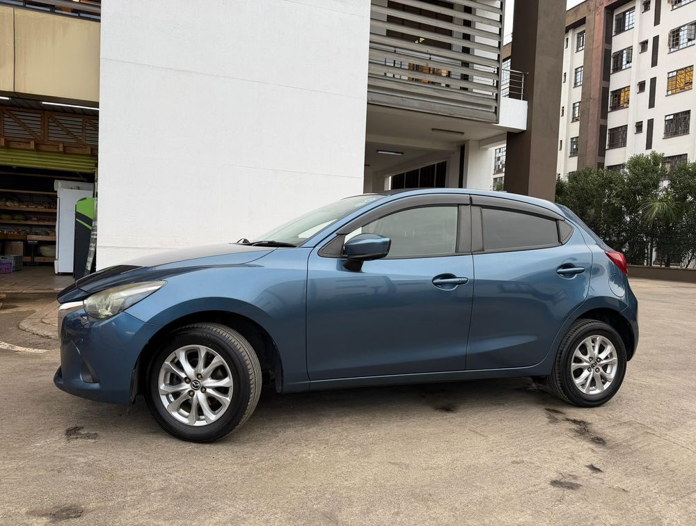 MAZDA DEMIO PETROL - PRG Motors Ltd