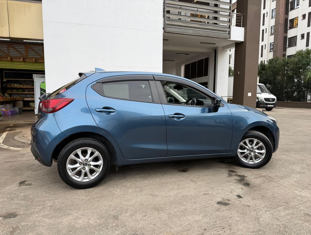 MAZDA DEMIO PETROL - PRG Motors Ltd