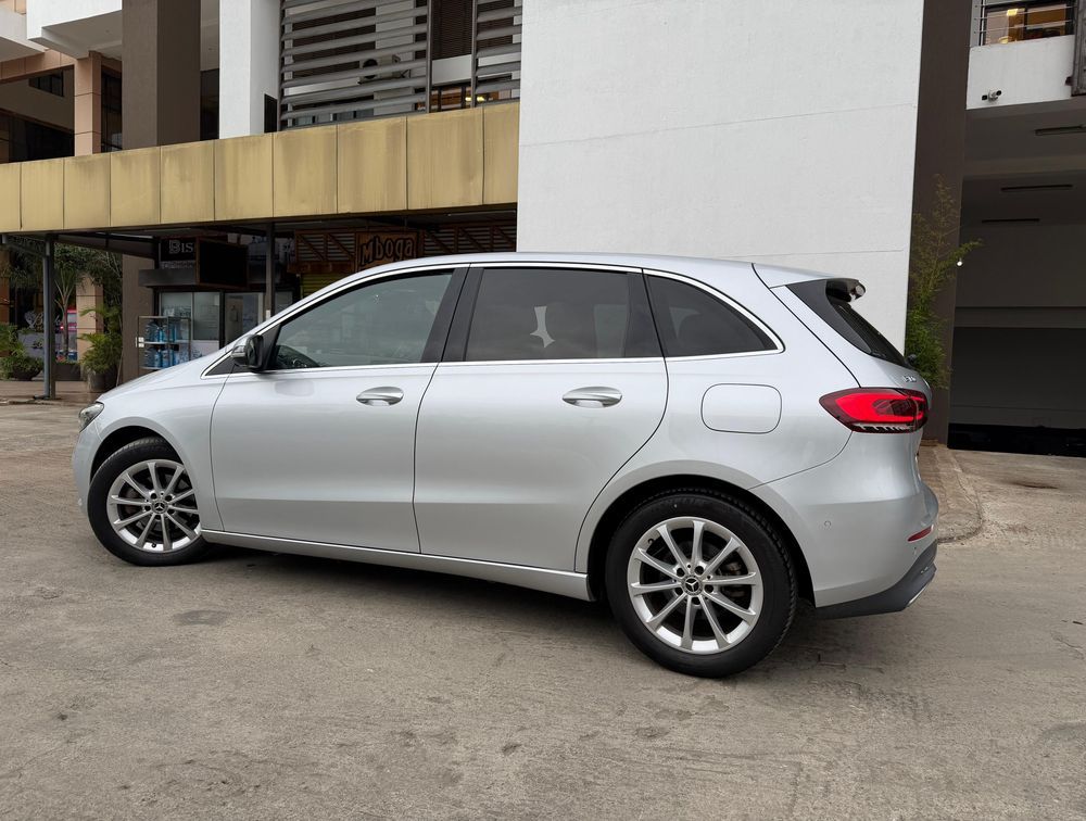 MERCEDES BENZ B180 SUNROOF - PRG Motors Ltd