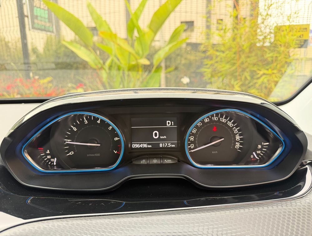 PEUGEOT 2008 ALLURE - PRG Motors Ltd
