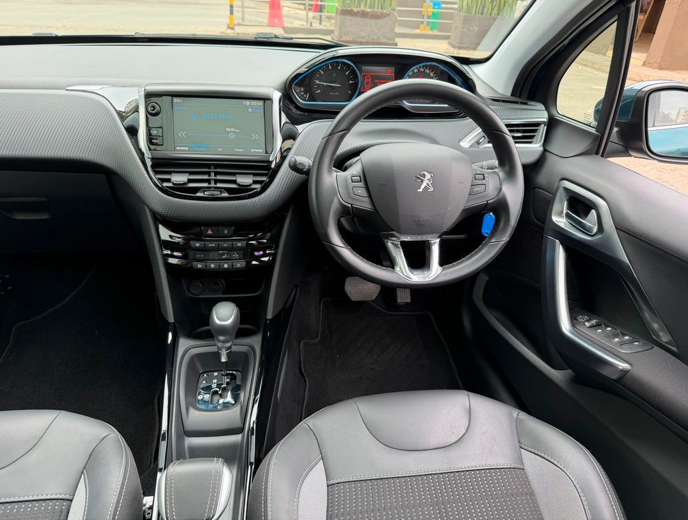 PEUGEOT 2008 ALLURE MOONROOF - PRG Motors Ltd