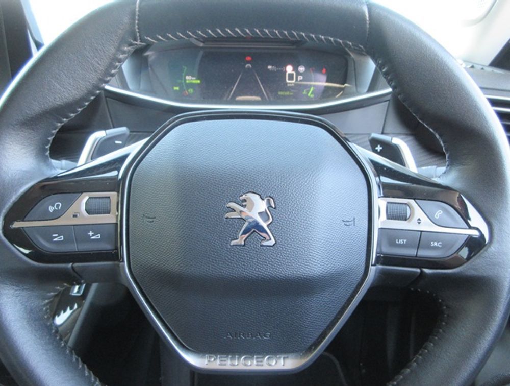 PEUGEOT 2008 ALLURE NEWSHAPE - PRG Motors Ltd