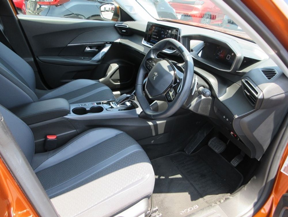 PEUGEOT 2008 ALLURE NEWSHAPE - PRG Motors Ltd