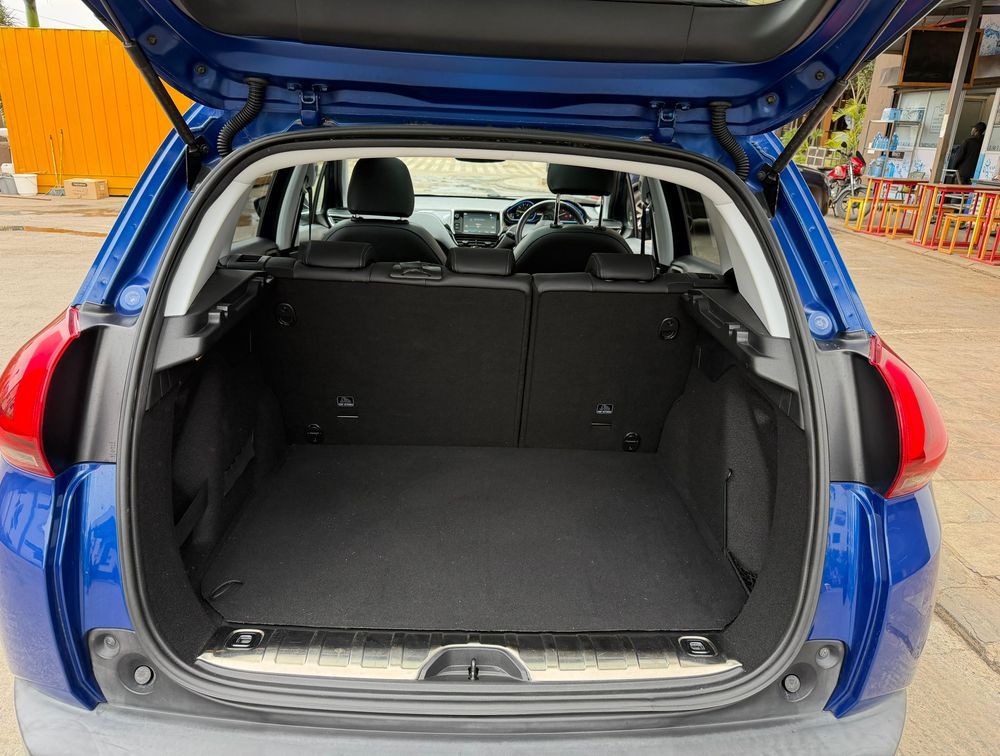PEUGEOT 2008 CROSSCITY MOONROOF - PRG Motors Ltd