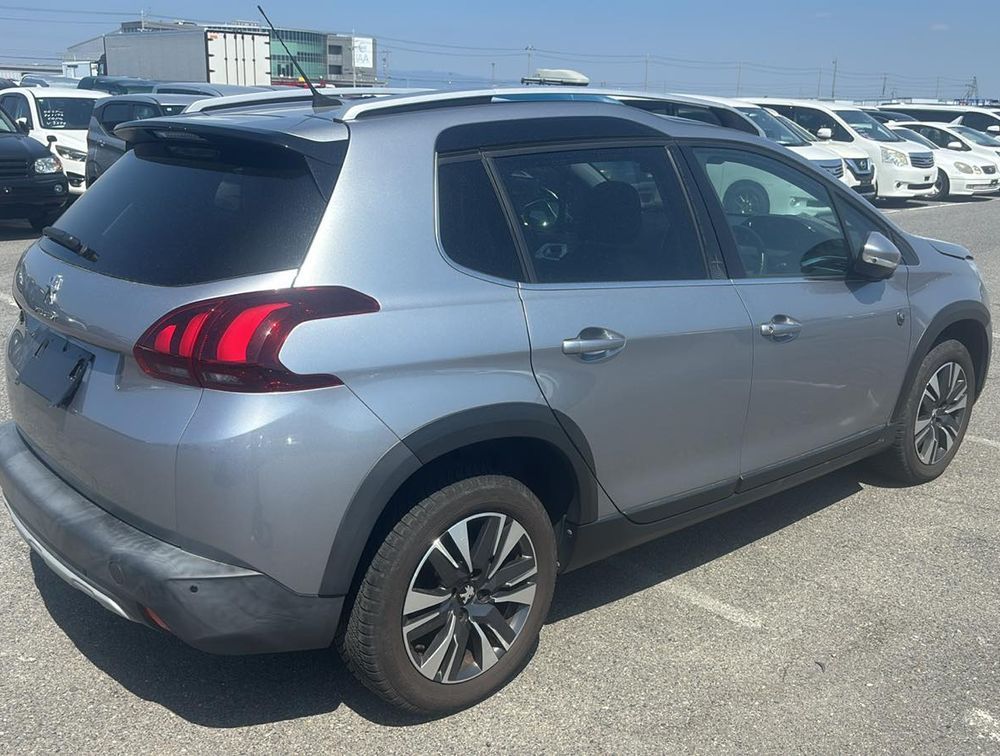 PEUGEOT 2008 CROSSCITY MOONROOF - PRG Motors Ltd