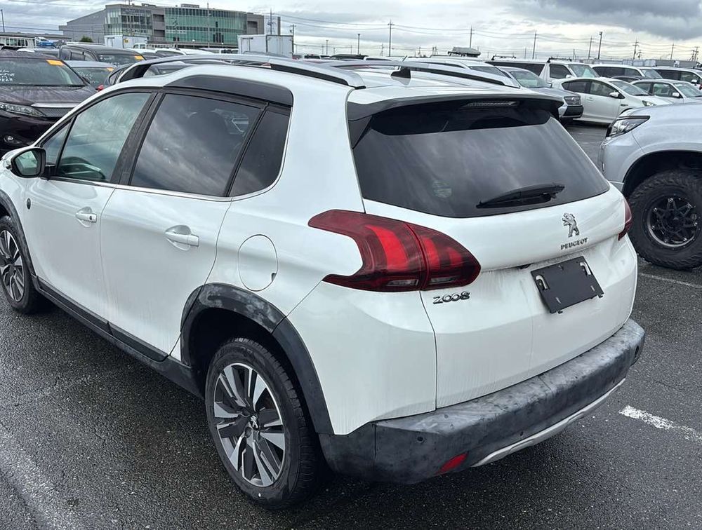 PEUGEOT 2008 CROSSCITY MOONROOF - PRG Motors Ltd