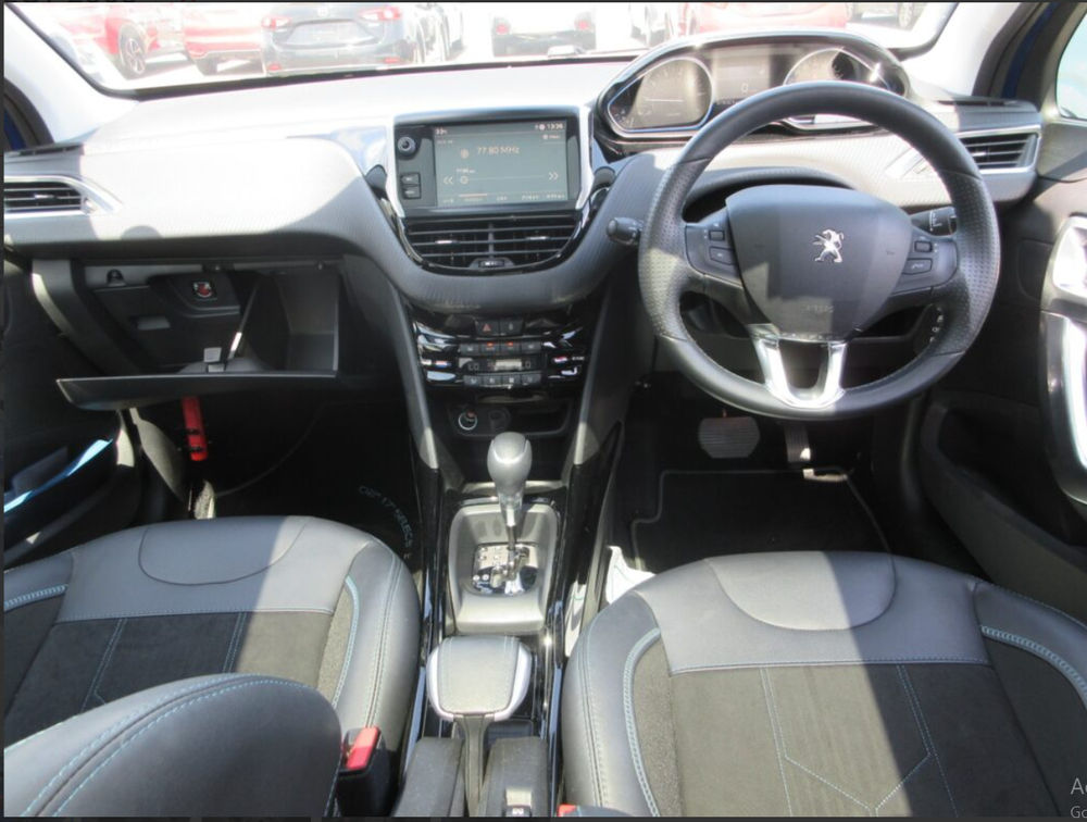 PEUGEOT 2008 CROSSCITY MOONROOF - PRG Motors Ltd