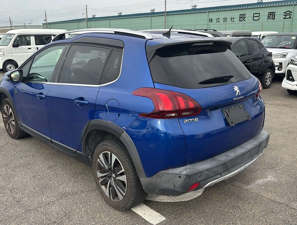 PEUGEOT 2008 CROSSCITY MOONROOF - PRG Motors Ltd