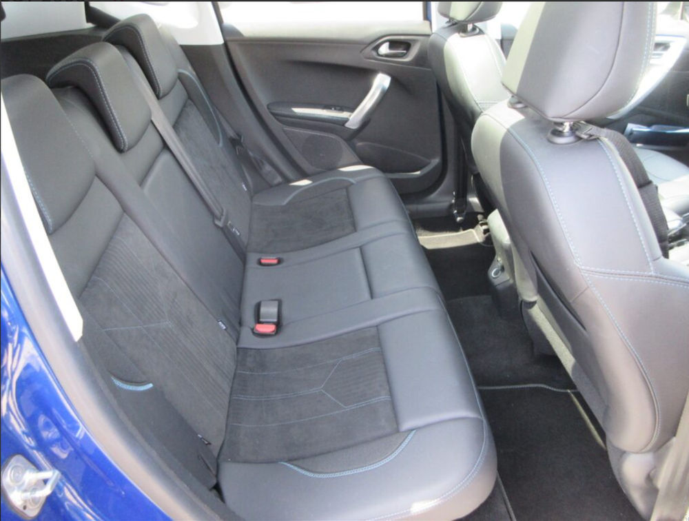 PEUGEOT 2008 CROSSCITY MOONROOF - PRG Motors Ltd