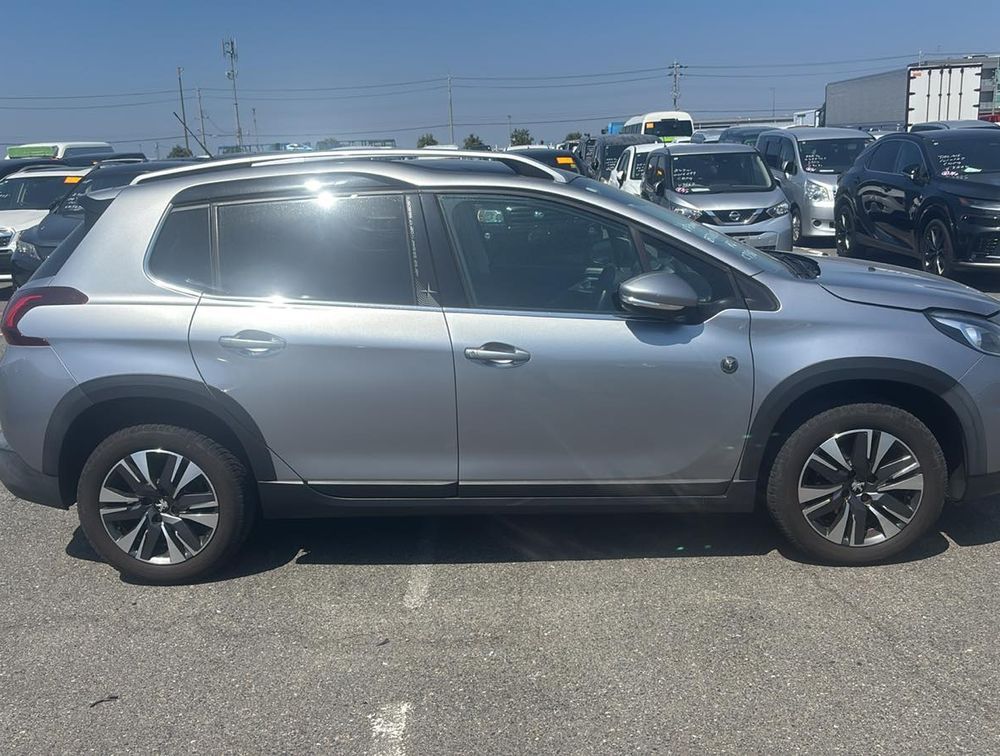 PEUGEOT 2008 CROSSCITY MOONROOF - PRG Motors Ltd