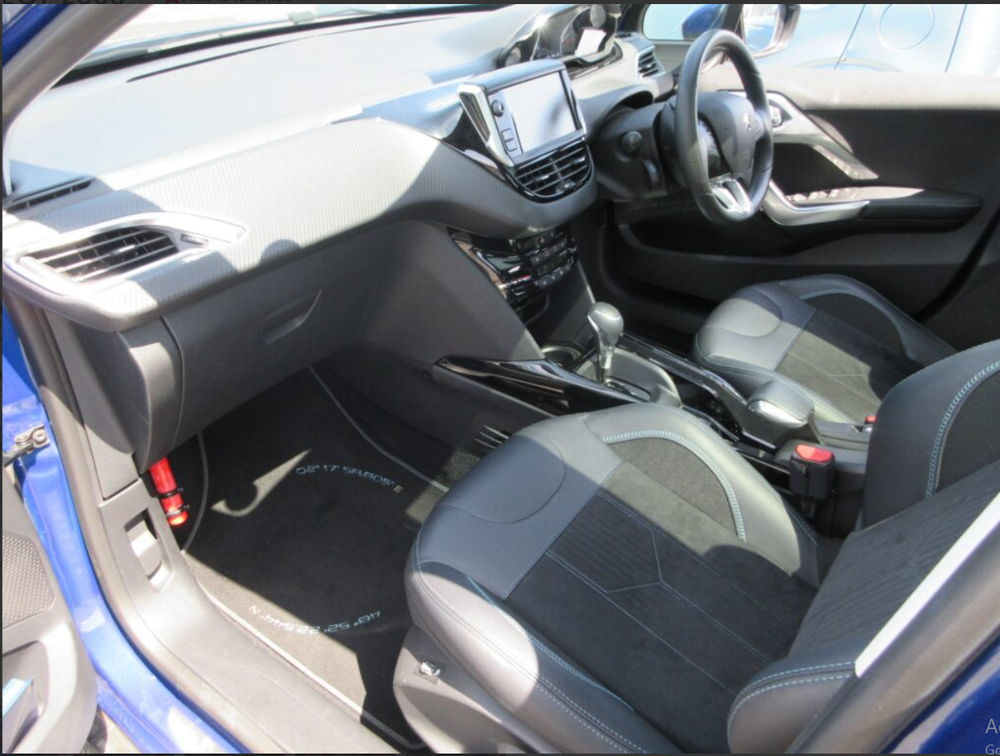 PEUGEOT 2008 CROSSCITY MOONROOF - PRG Motors Ltd