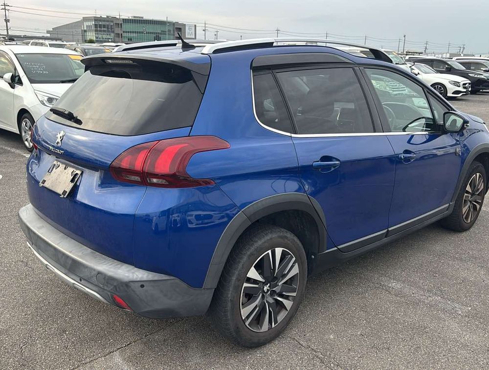 PEUGEOT 2008 CROSSCITY MOONROOF - PRG Motors Ltd