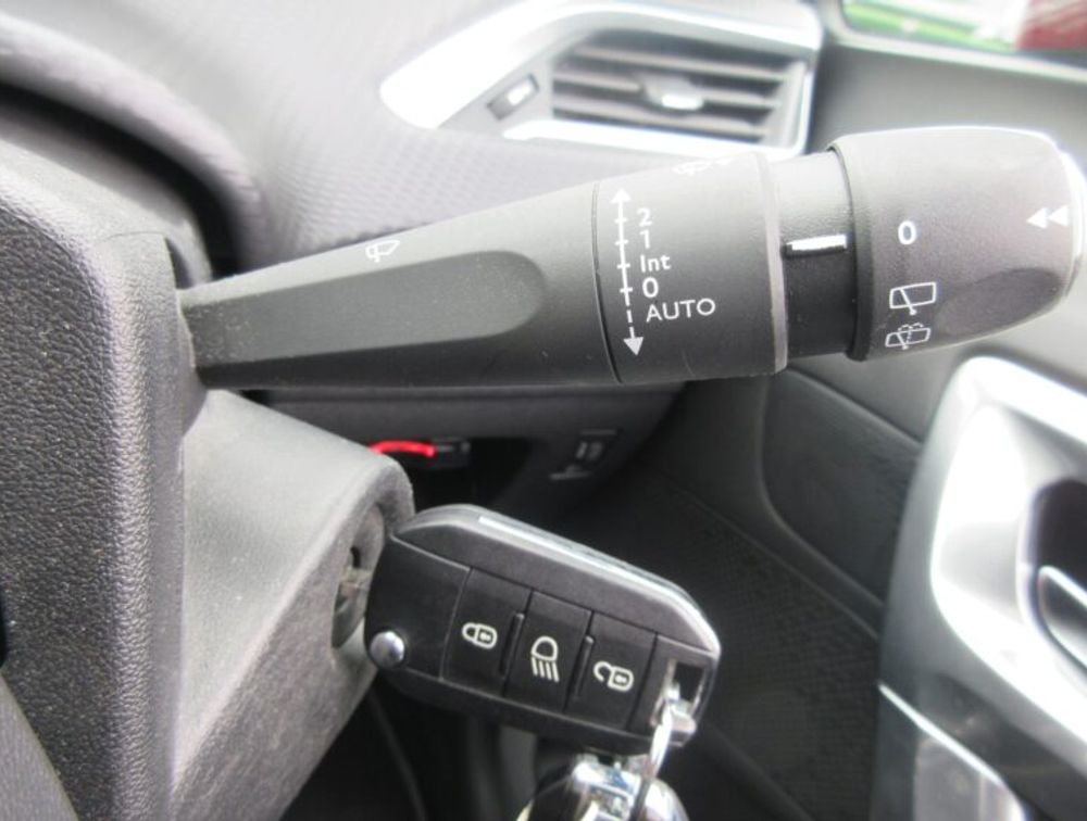 PEUGEOT 2008 CROSSCITY - PRG Motors Ltd