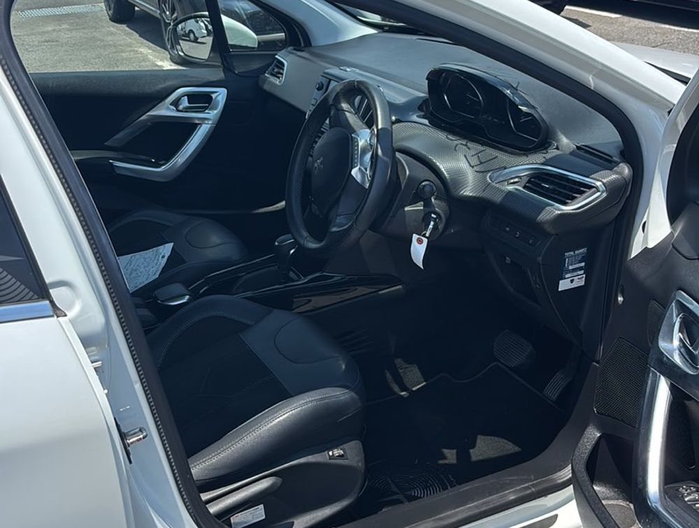 PEUGEOT 2008 CROSSCITY - PRG Motors Ltd