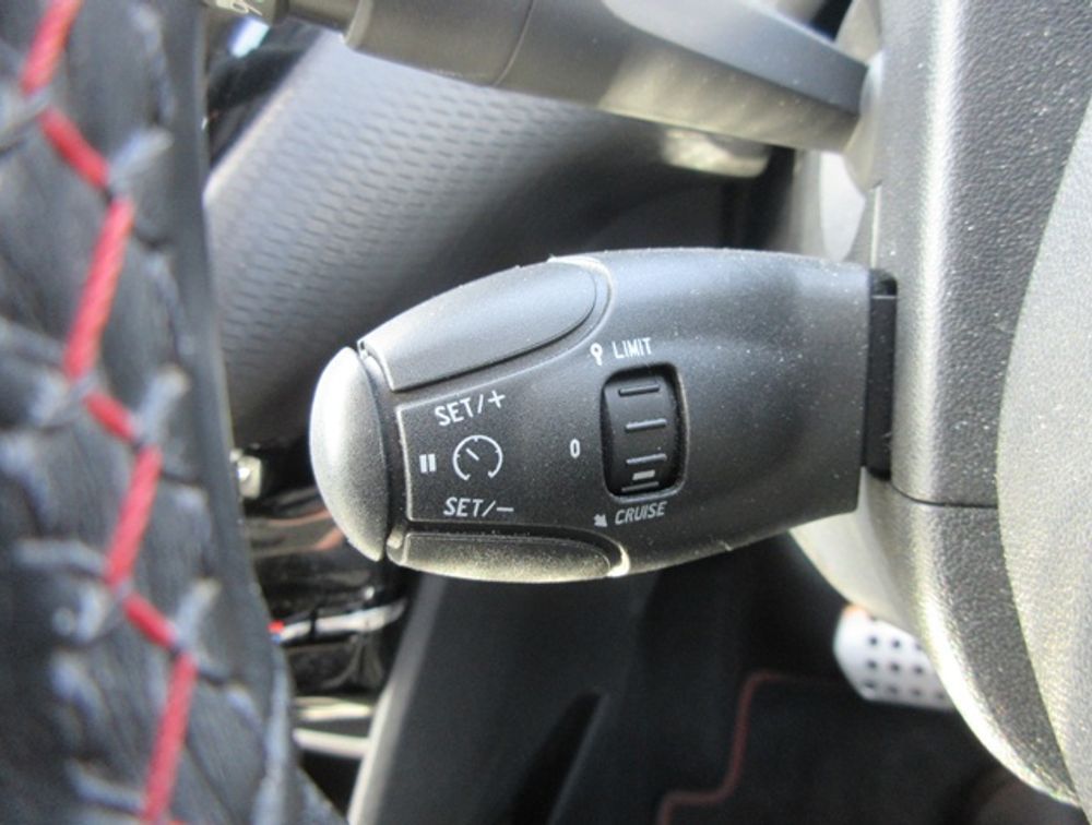 PEUGEOT 2008 GTLINE BLACK PACK - PRG Motors Ltd
