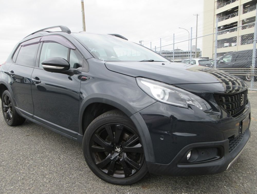 PEUGEOT 2008 GTLINE BLACKPACK MOONROOF
