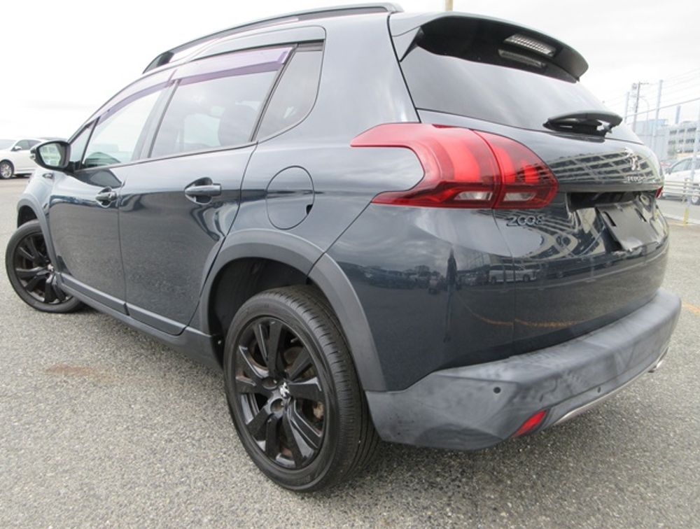 PEUGEOT 2008 GTLINE BLACKPACK MOONROOF - PRG Motors Ltd