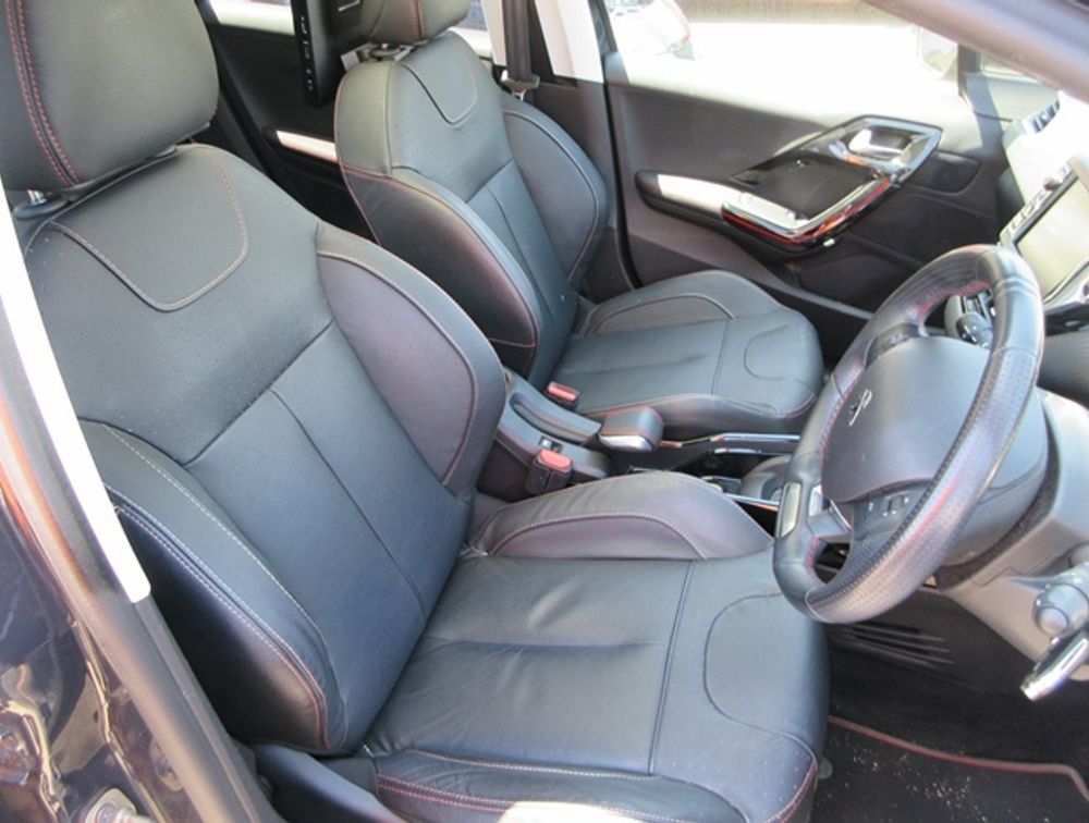 PEUGEOT 2008 GTLINE BLACKPACK MOONROOF - PRG Motors Ltd