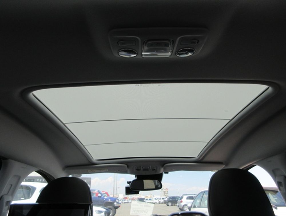 PEUGEOT 2008 GTLINE BLACKPACK MOONROOF - PRG Motors Ltd