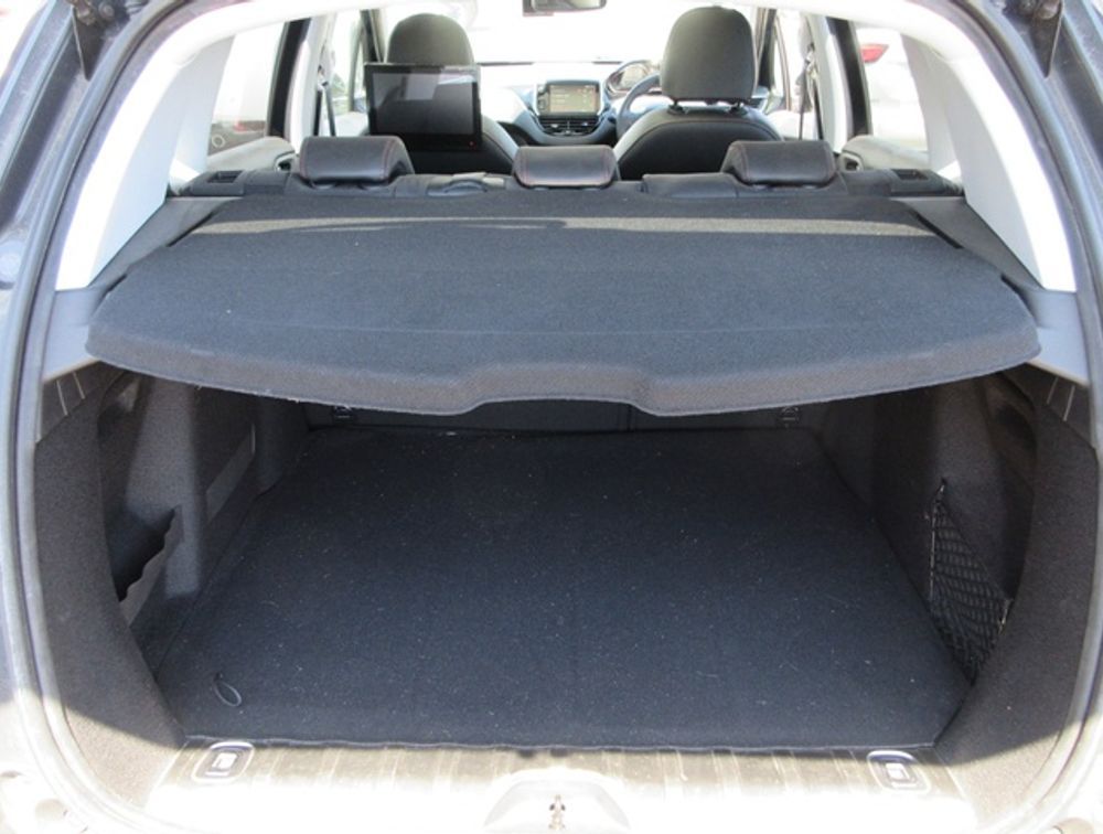 PEUGEOT 2008 GTLINE BLACKPACK MOONROOF - PRG Motors Ltd