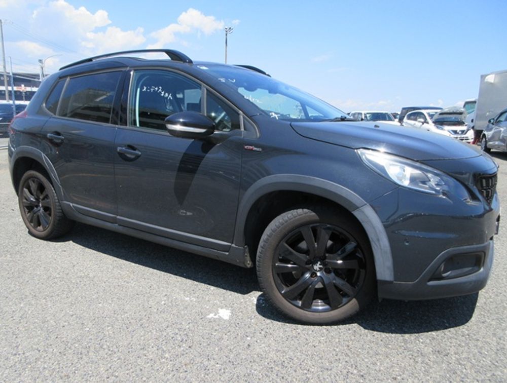 PEUGEOT 2008 GTLINE BLACKPACK MOONROOF
