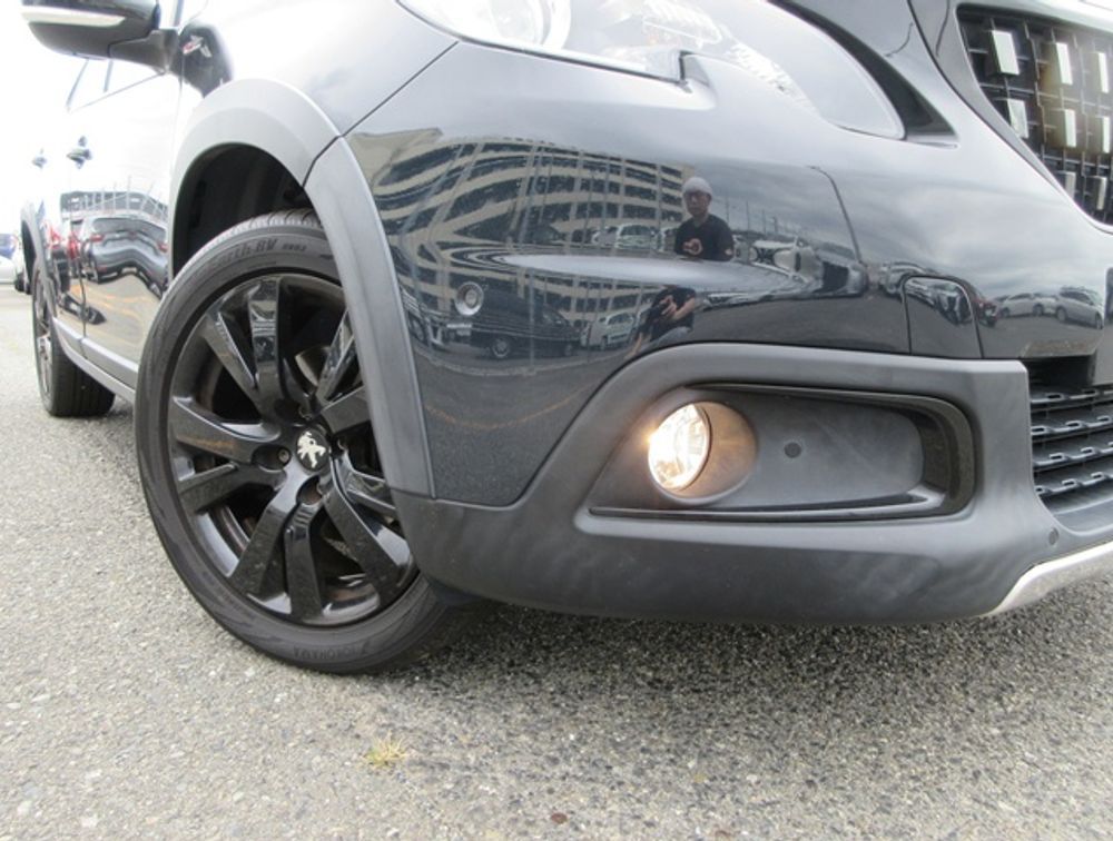 PEUGEOT 2008 GTLINE BLACKPACK MOONROOF - PRG Motors Ltd