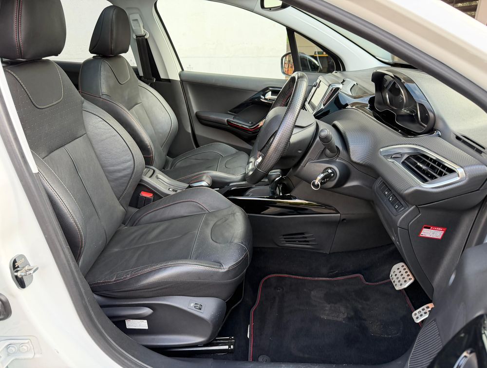 PEUGEOT 2008 GTLINE MOONROOF - PRG Motors Ltd