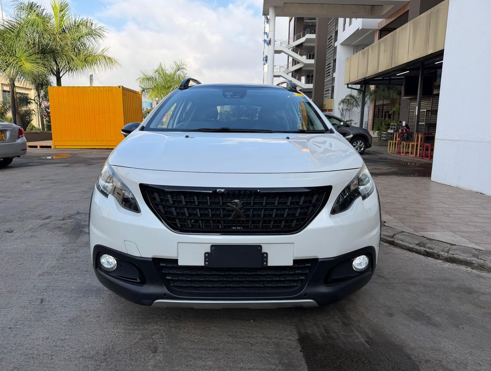 PEUGEOT 2008 GTLINE MOONROOF - PRG Motors Ltd