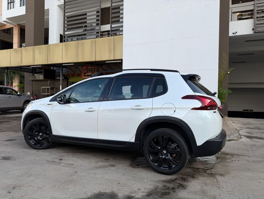 PEUGEOT 2008 GTLINE MOONROOF - PRG Motors Ltd