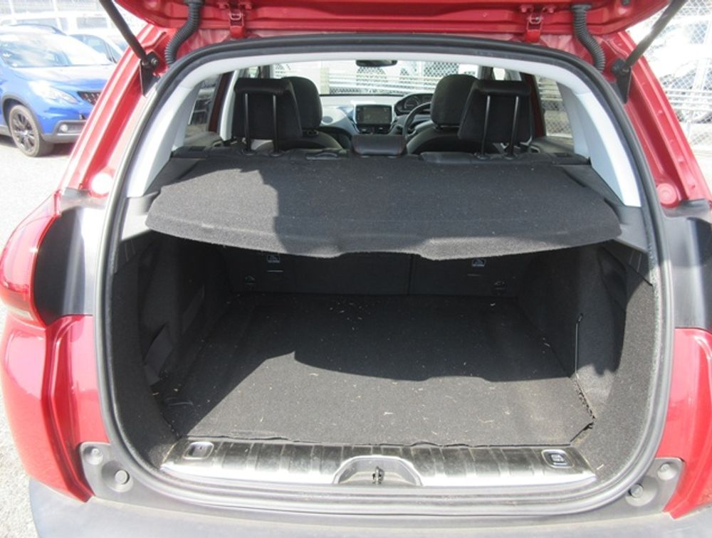 PEUGEOT 2008 GTLINE MOONROOF - PRG Motors Ltd