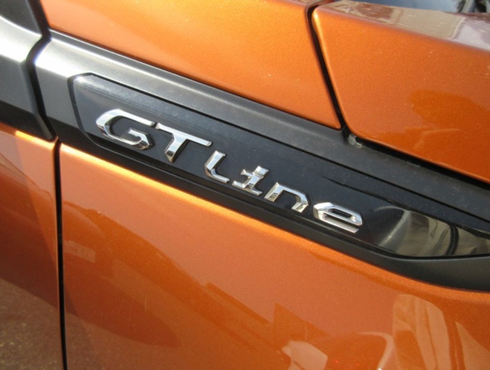 PEUGEOT 2008 GTLINE NEWSHAPE SUNROOF - PRG Motors Ltd