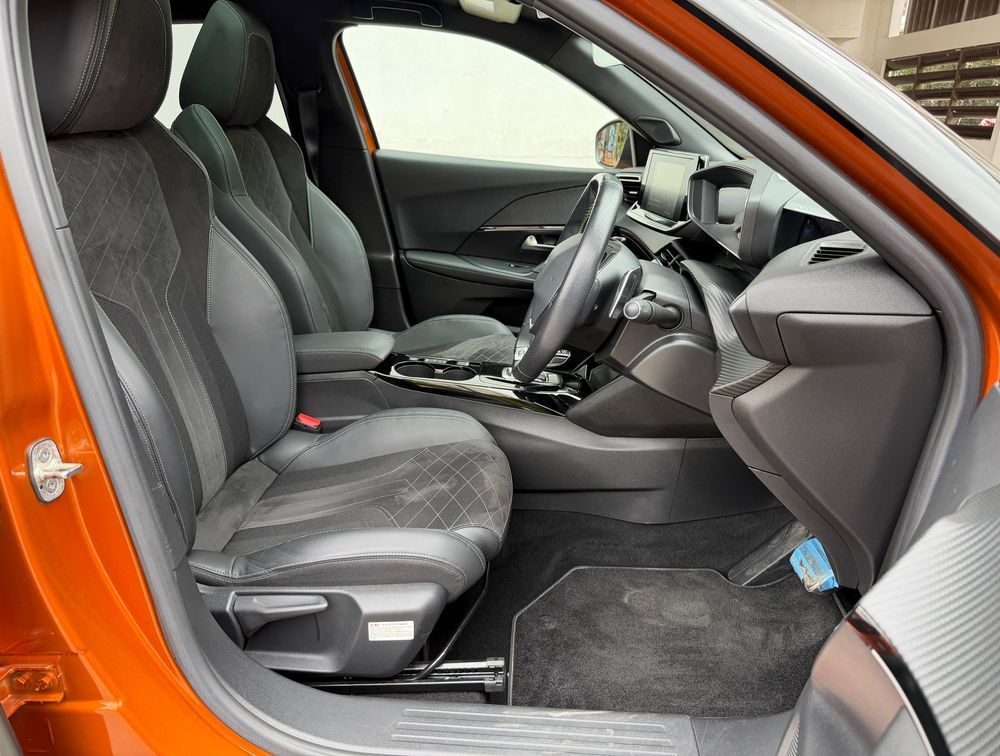 PEUGEOT 2008 GTLINE NEWSHAPE SUNROOF - PRG Motors Ltd