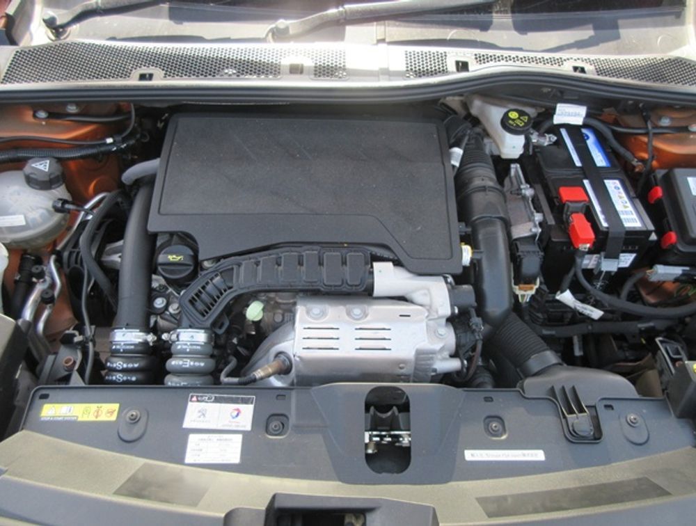 PEUGEOT 2008 GTLINE NEWSHAPE SUNROOF - PRG Motors Ltd
