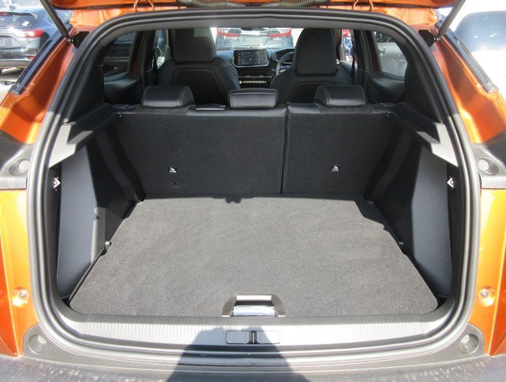 PEUGEOT 2008 GTLINE NEWSHAPE SUNROOF - PRG Motors Ltd