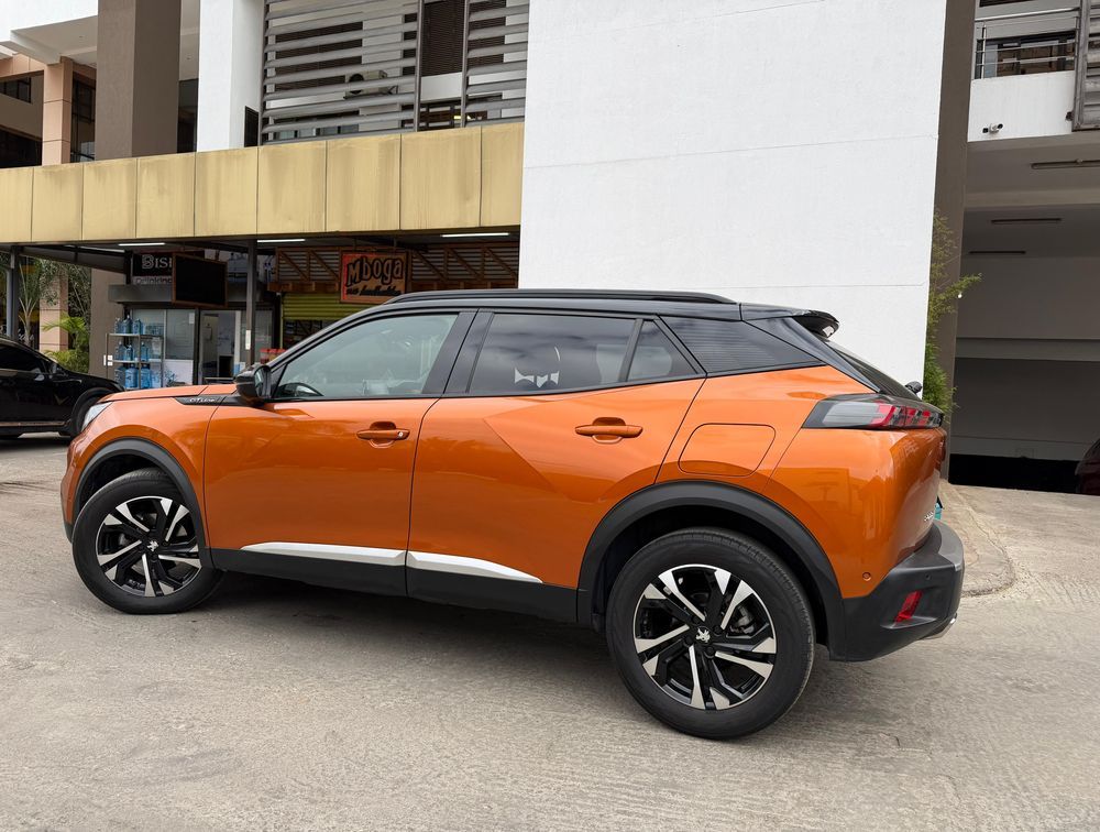 PEUGEOT 2008 GTLINE NEWSHAPE SUNROOF - PRG Motors Ltd