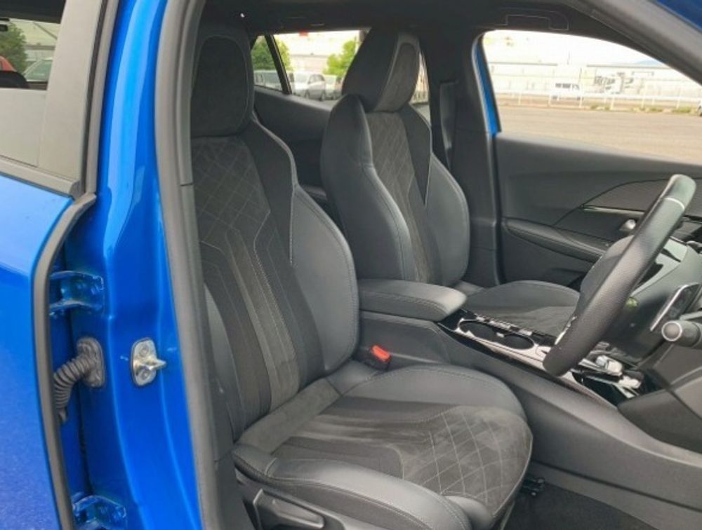 PEUGEOT 2008 GTLINE NEWSHAPE SUNROOF - PRG Motors Ltd