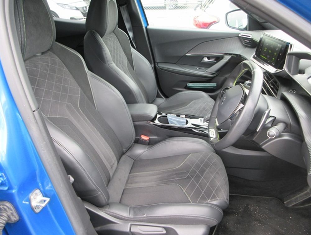 PEUGEOT 2008 GTLINE NEWSHAPE - PRG Motors Ltd