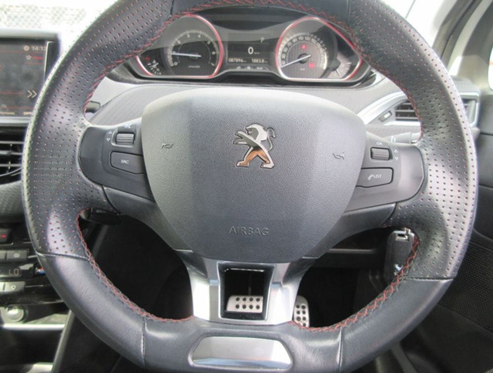 PEUGEOT 2008 GTLINE - PRG Motors Ltd
