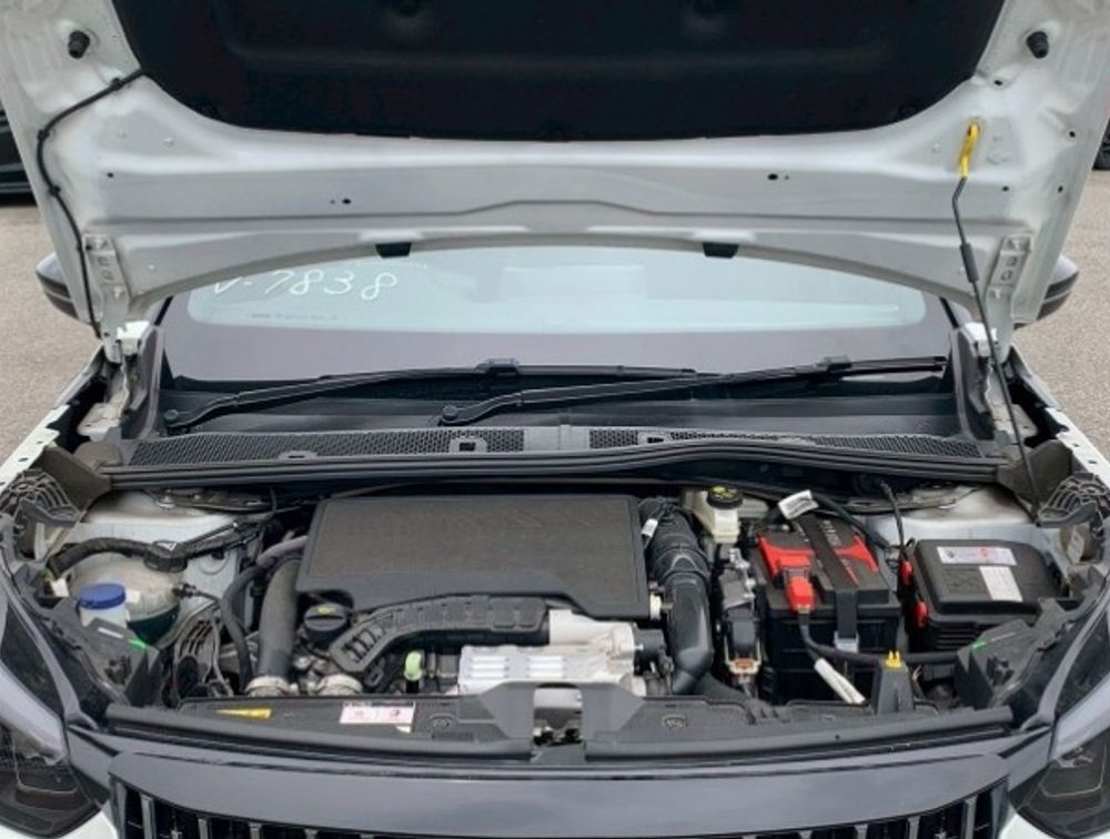 PEUGEOT 2008 GTLINE SUNROOF NEWSHAPE - PRG Motors Ltd