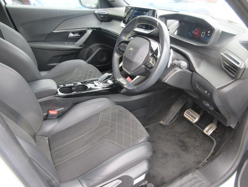 PEUGEOT 2008 GTLINE - PRG Motors Ltd