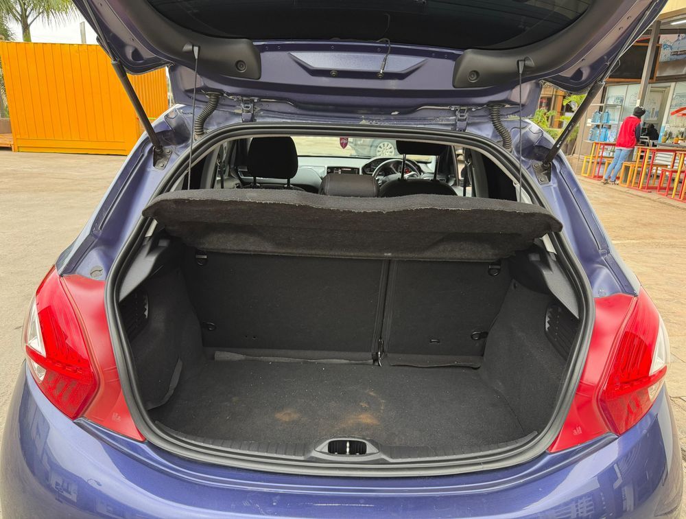 PEUGEOT 208 ALLURE - PRG Motors Ltd