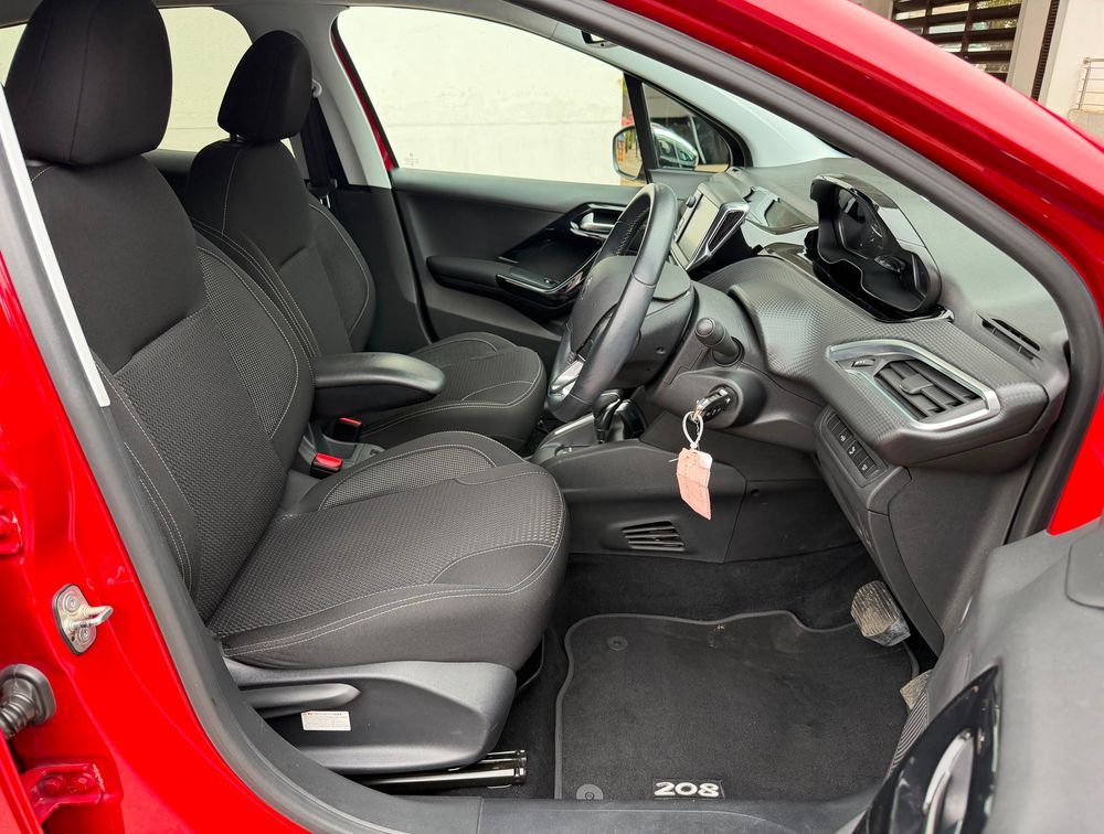 PEUGEOT 208 FUN ALLURE - PRG Motors Ltd