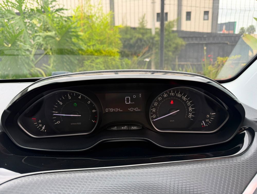 PEUGEOT 208 ALLURE - PRG Motors Ltd