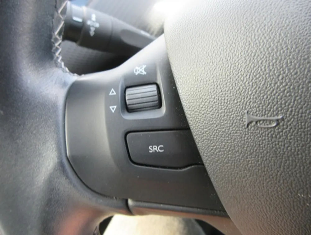 PEUGEOT 208 ALLURE FUN EDITION - PRG Motors Ltd