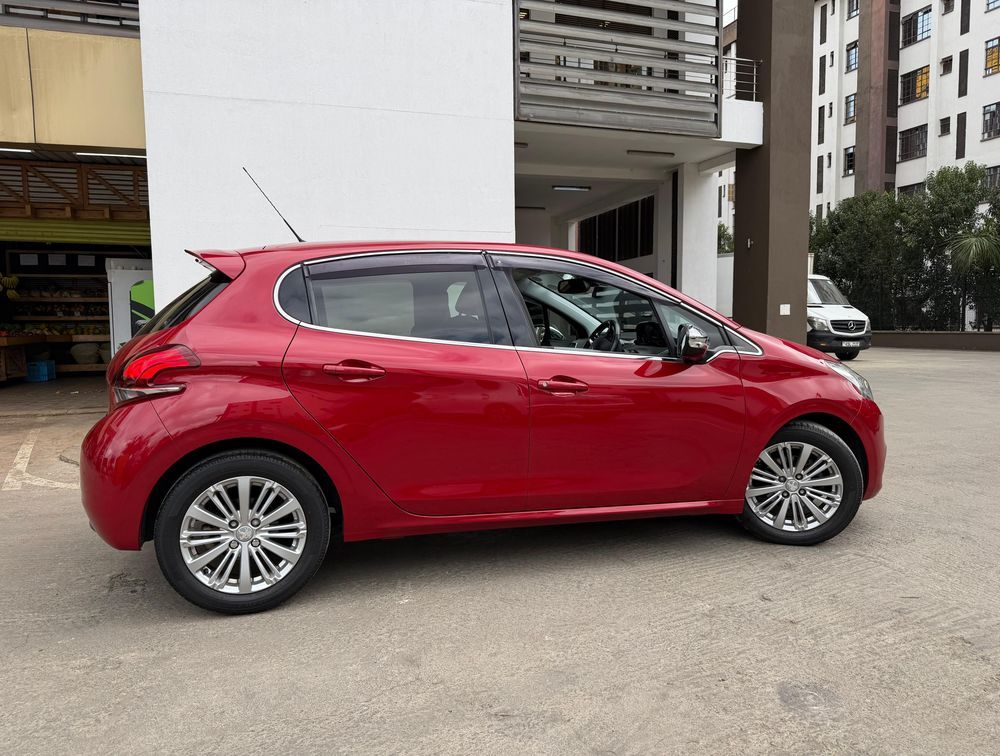 PEUGEOT 208 ALLURE FUN EDITION - PRG Motors Ltd