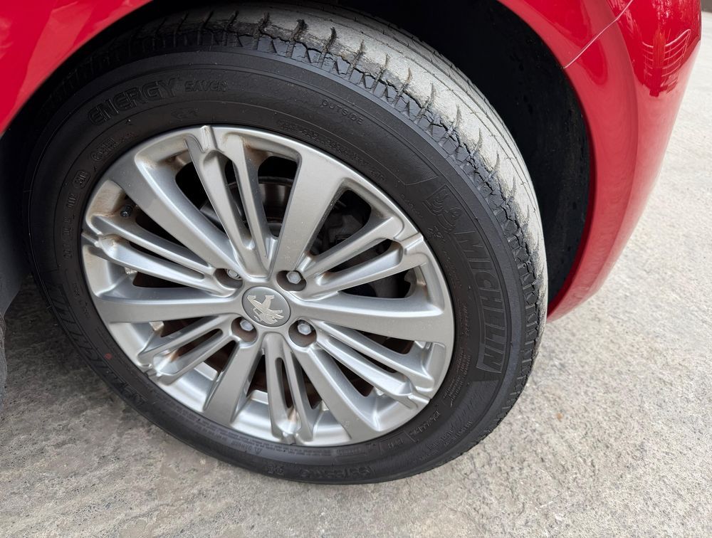 PEUGEOT 208 ALLURE FUN EDITION - PRG Motors Ltd