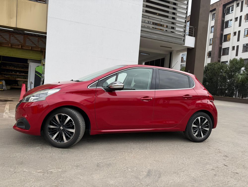 PEUGEOT 208 TECH EDITION - PRG Motors Ltd