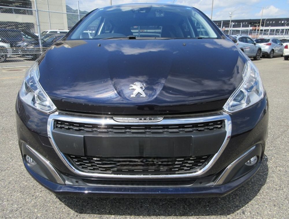 PEUGEOT 208 TECH EDITION MOONROOF  - PRG Motors Ltd