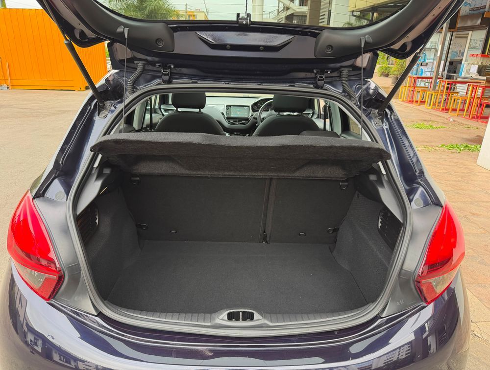 PEUGEOT 208 TECH EDITION MOONROOF - PRG Motors Ltd